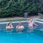 Cascina Natura Relax E Piscina * Bubbio