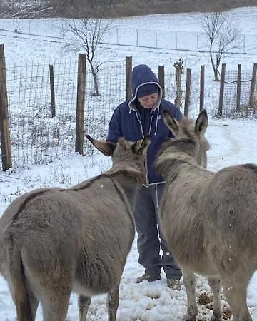 Cascina Natura Relax E Piscina Nyaraló *